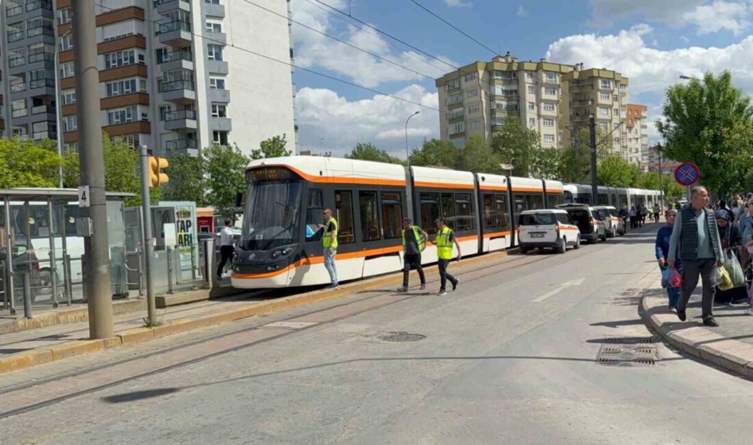 Eskişehir’de yaşanan bir olay sonucunda, Osmangazi Üniversitesi’ne ait tramvay hattında
