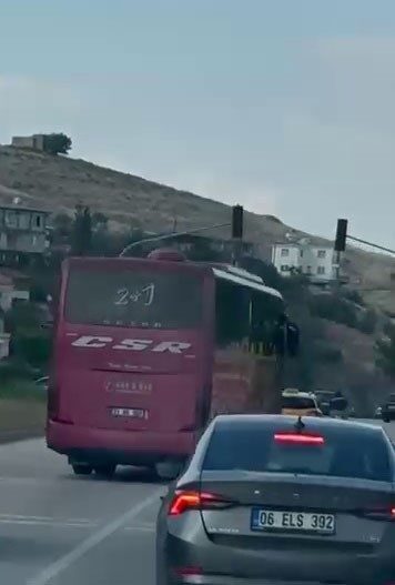 Hatay’da, kornaya basarak araçları sollayan ve tehlikeli şekilde ilerleyen bir