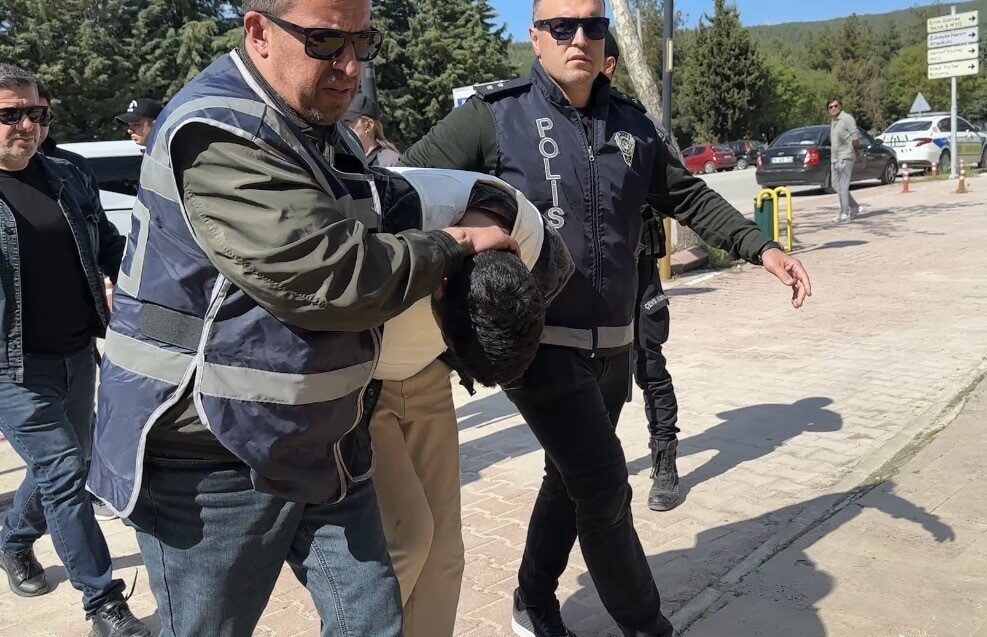 Burdur’da vahşice öldürülüp cesedi yakılan Kübra Yapıcı’nın katil zanlıları tutuklanma