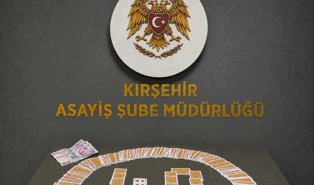 Kırşehir ilinde polis ekipleri tarafından kumar oynadıkları tespit edilen 4