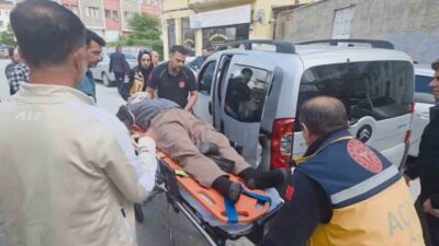 Kütahya’da, sürücü aniden rahatsızlanarak direksiyon hakimiyetini kaybettiği hafif ticari aracının