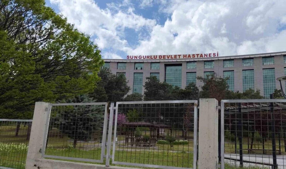 Çorum’un Sungurlu ilçesinde bulunan bir öğrenci yurdunda akşam yemeğini yedikten