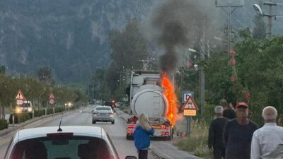 Muğla’nın Ortaca ilçesinde, yakıt taşıyan tanker aracında meydana gelen yangın,