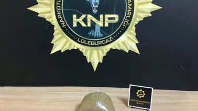 Lüleburgaz ilçesinde Yunus Timleri tarafından şüphelenilen 2 kişinin üzerinde sentetik