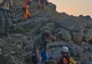 Muğla’nın Datça ilçesinde, Karya Yolu bölgesinde mahsur kalan 2 vatandaş,