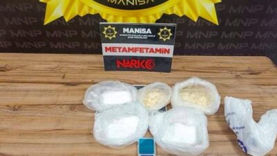 Manisa’da Narkotik ekipleri tarafından gerçekleştirilen operasyonda uyuşturucu ticareti yaptığı şüphelenilen