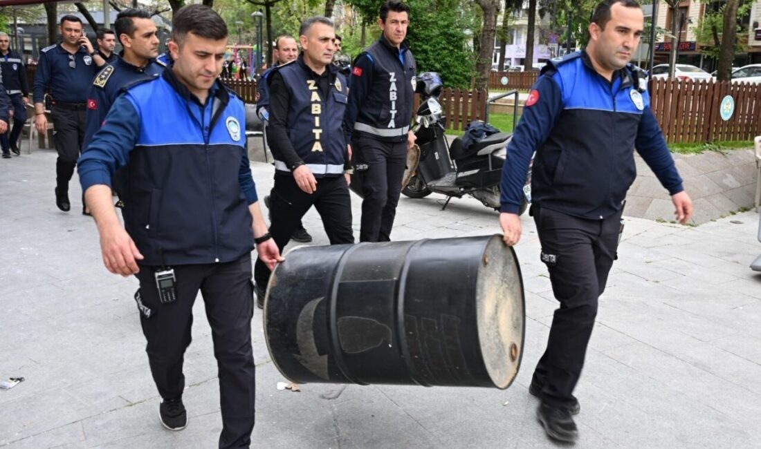 Manisa Büyükşehir Belediyesi, kent merkezindeki yaya güvenliğini ve estetiğini korumak