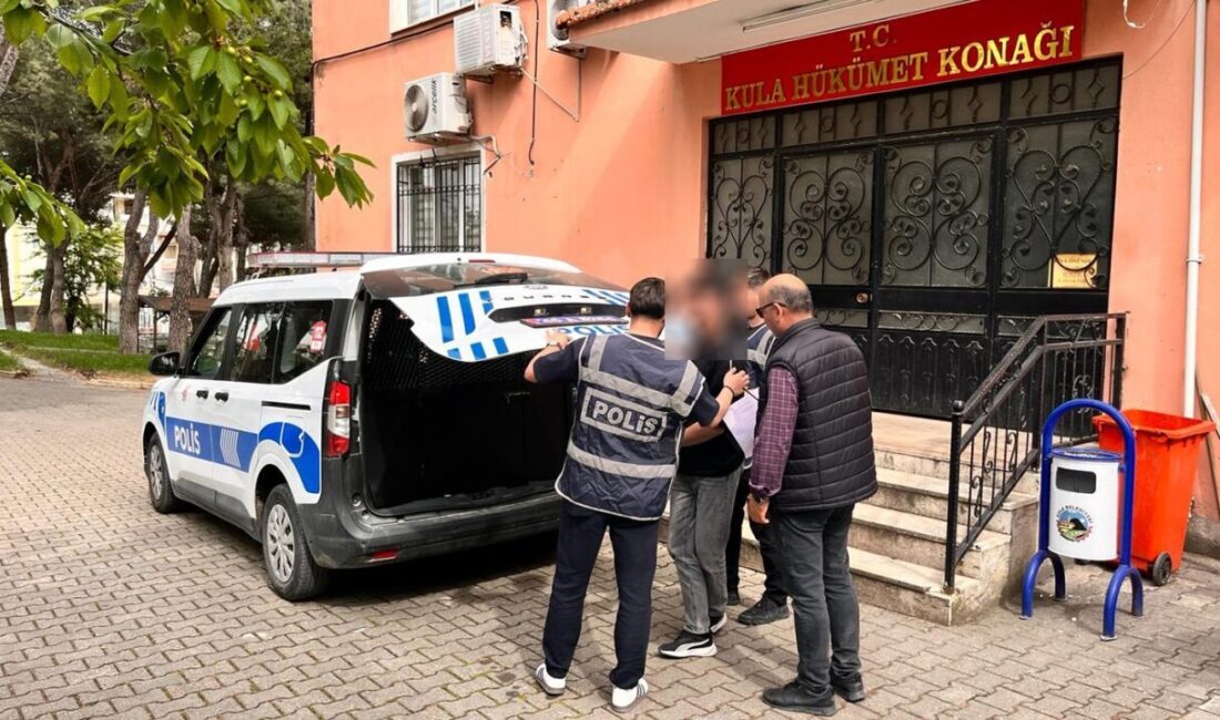 Manisa’nın Kula ilçesinde, kesinleşmiş hapis cezası bulunan bir şahıs, polis