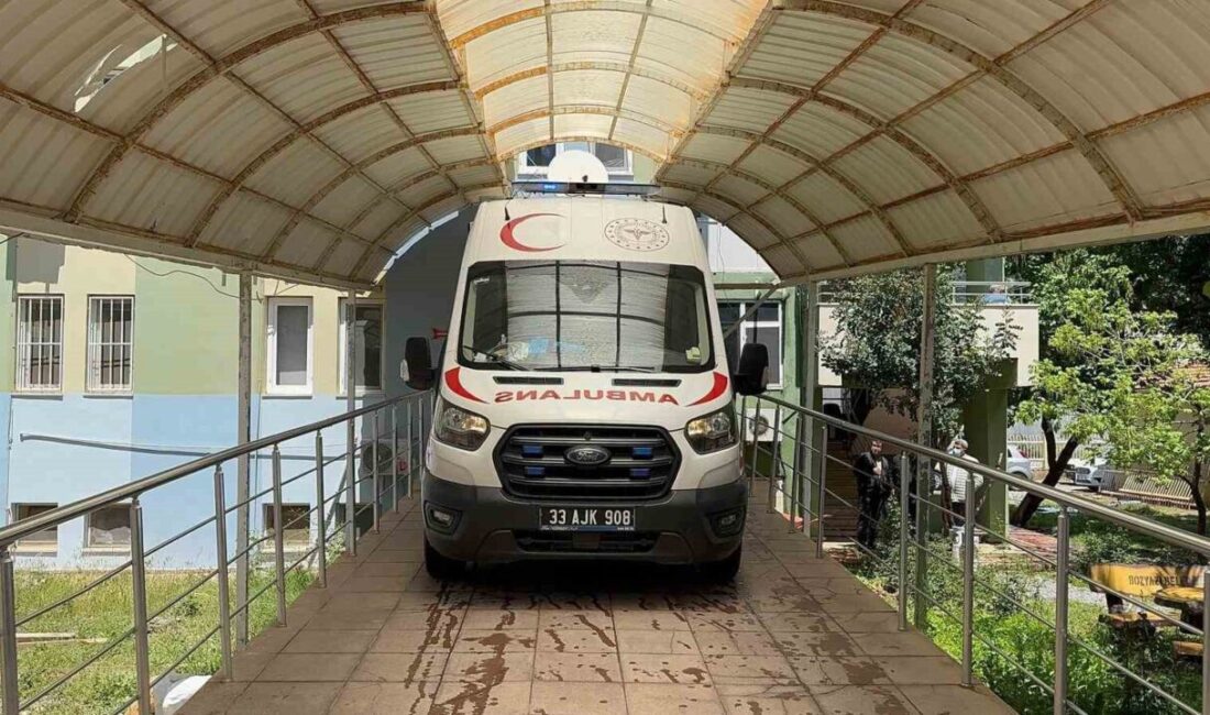 Mersin’in Bozyazı ilçesinde bayram ziyareti için memleketlerine gelen bir polis