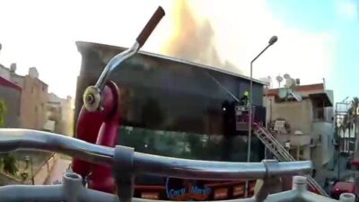 Mersin’de bir tekstil ürünleri satış işletmesinin depo bölümünde çıkan yangın,