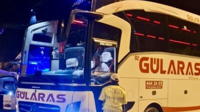 Mersin’de, polis ekipleri tarafından gerçekleştirilen denetimlerde, şehirler arası yolcu taşımacılığı