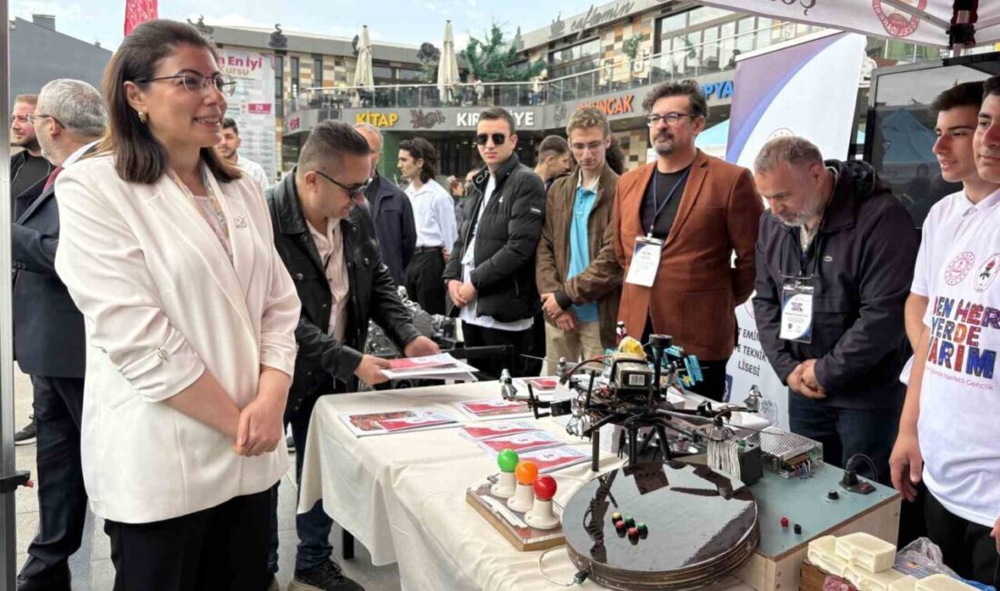 Çorum’da gerçekleşen Mesleki ve Teknik Eğitim Tanıtım Fuarı’nda, meslek lisesi