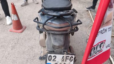 Adıyaman’ın Gölbaşı ilçesinde meydana gelen bir kaza sonucunda bir motosiklet