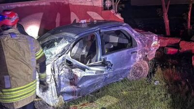 Muş-Bitlis kara yolunda meydana gelen trafik kazasında, kontrolden çıkan bir