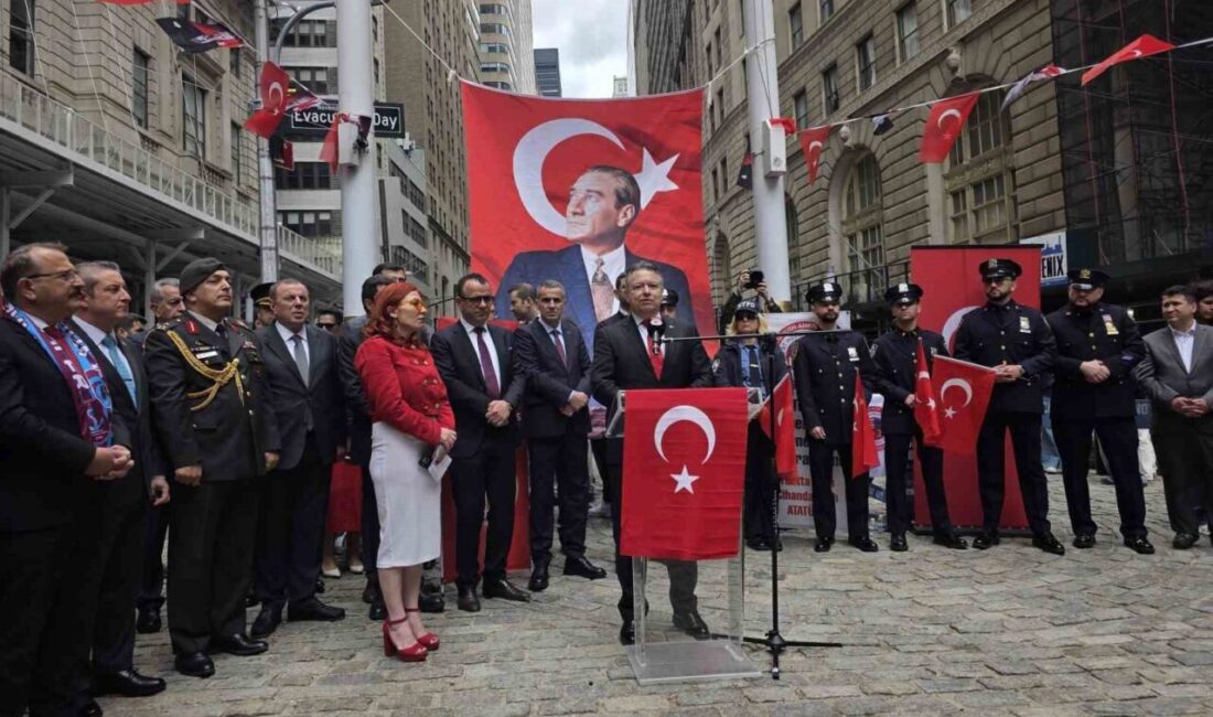 New York’ta her yıl düzenlenen geleneksel Türk Günü Yürüyüşü ve
