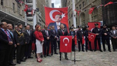 New York’ta her yıl düzenlenen geleneksel Türk Günü Yürüyüşü ve