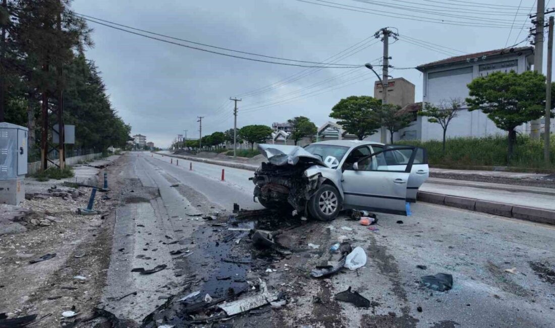 Niğde’de meydana gelen trafik kazasında 2 kişi yaşamını yitirdi ve