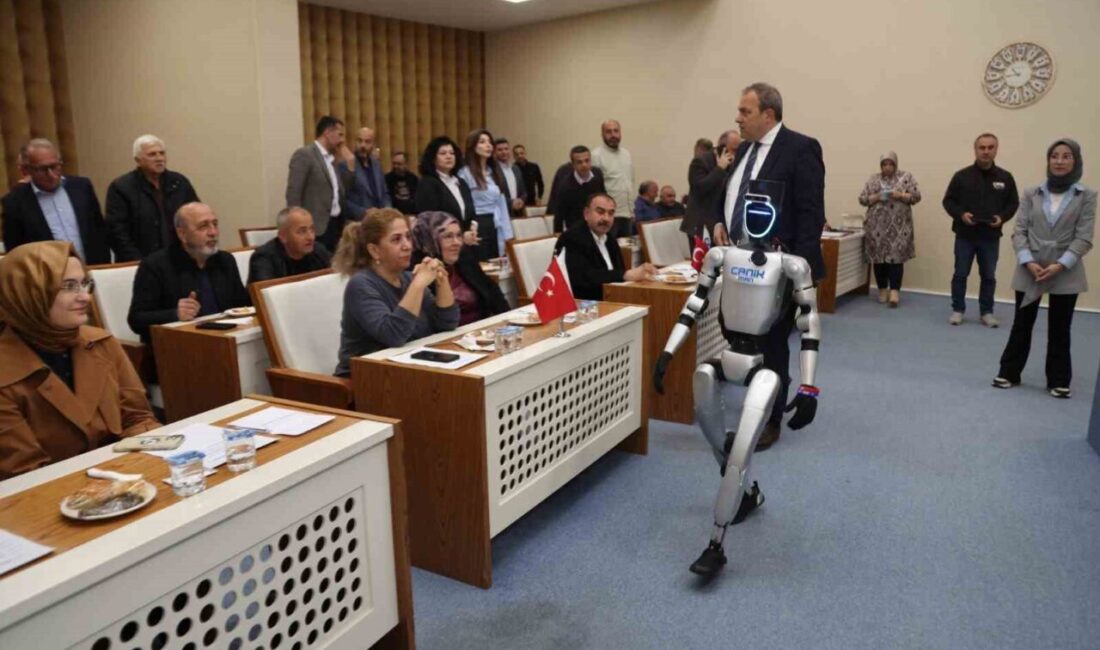 Türkiye’de ilk defa nüfusa kaydedilen insansı robot CANİKMAN, Canik Belediye