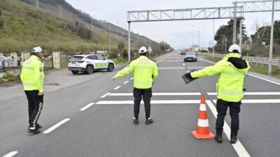 Ordu’da polis ekipleri tarafından gerçekleştirilen trafik denetimlerinde son bir haçta