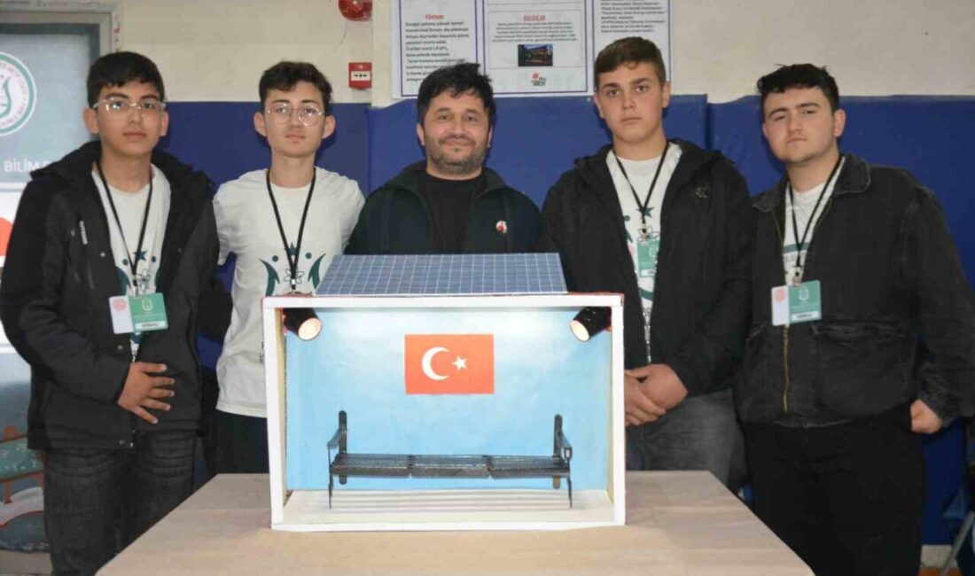 Kumru ilçesinde düzenlenen 4006 Bilim Fuarı’nda lise öğrencileri tarafından geliştirilen