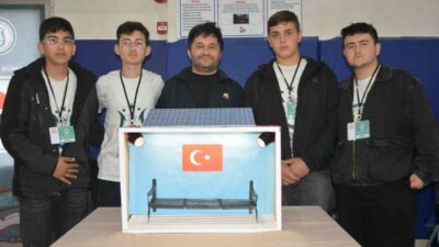 Kumru ilçesinde düzenlenen 4006 Bilim Fuarı’nda lise öğrencileri tarafından geliştirilen