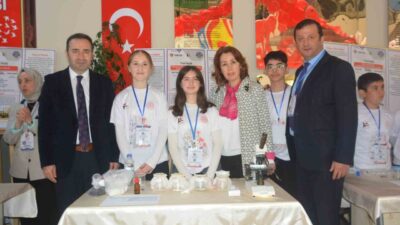 Ünye ilçesindeki Şehit Taner Kart Ortaokulu’nun düzenlediği bilim şenliğinde 19