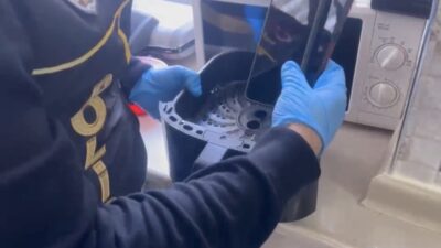 Sosyal yardım görevlisi olarak kendilerini tanıtarak 12 ilde vatandaşları dolandırdıkları