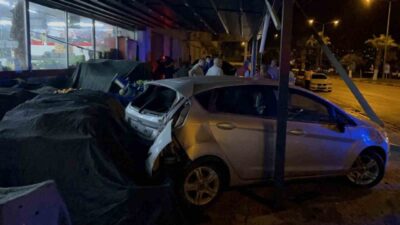 Kadirli ilçesinde meydana gelen trafik kazasında, bir sürücü kontrolü kaybettiği