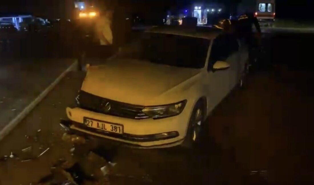 Osmaniye’nin Bahçe ilçesinde gece saatlerinde meydana gelen trafik kazasında bir