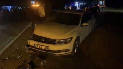 Osmaniye’nin Bahçe ilçesinde gece saatlerinde meydana gelen trafik kazasında bir