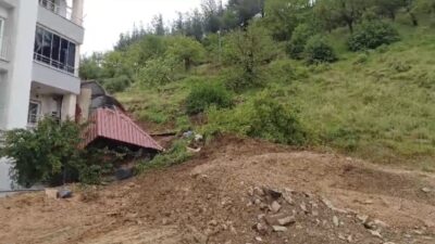 Osmaniye’nin Bahçe ilçesinde etkili olan şiddetli yağışlar sonucu meydana gelen