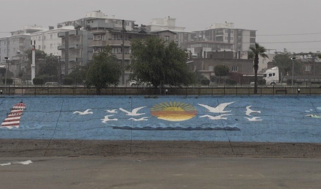 Osmaniye ilinde şiddetli yağışlar devam ederken, Zorkun Yaylası’nda ise dolu