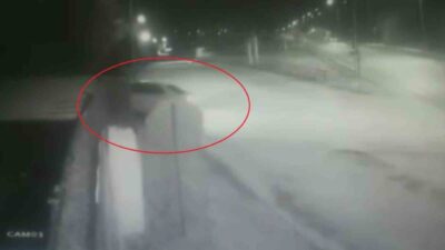 Reyhanlı ilçesinde meydana gelen bir trafik kazasında sürücü, aracın kontrolünü