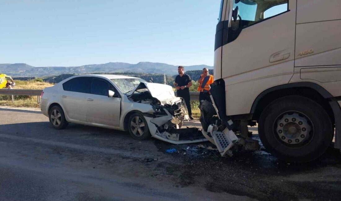 Mersin’in Mut ilçesinde tır ile otomobilin çarpıştığı trafik kazasında anne