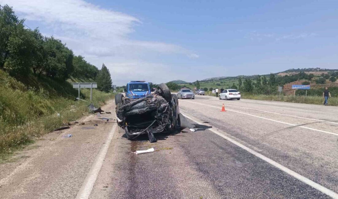 Adıyaman’ın Gölbaşı ilçesinde yaşanan bir trafik kazasında, bir otomobilin kontrolünü