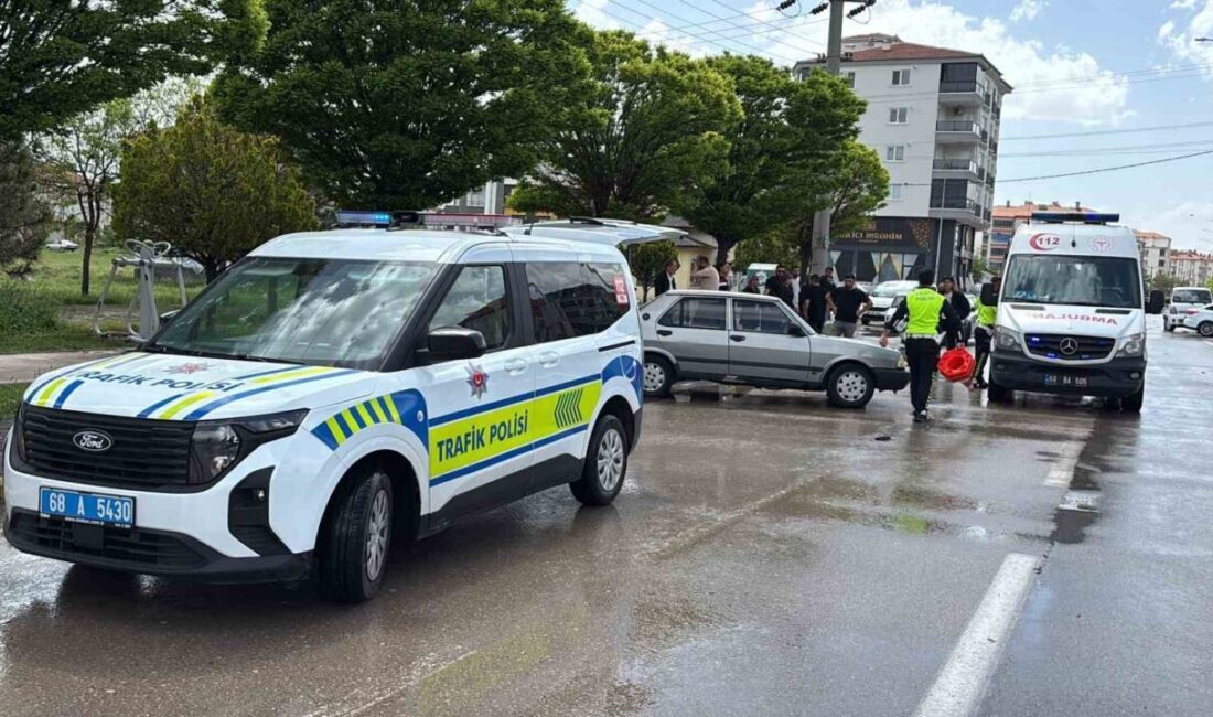 Aksaray’da yaşlı bir kadın, İstiklal Mahallesi Alparslan Türkeş Bulvarı üzerinde