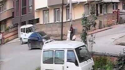 İnegöl ilçesinde meydana gelen trafik kazasında motosiklet sürücüsü otomobille çarpışarak