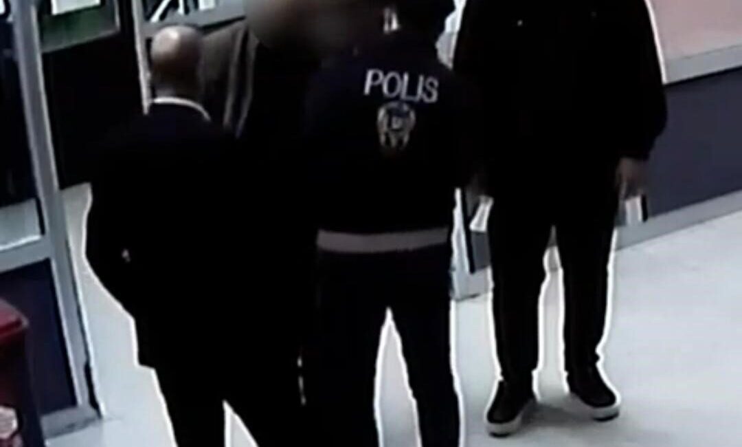 Yozgat’ın Sarıkaya ilçesinde, ehliyet sınavına elektronik kopya düzeneği ile girmeye