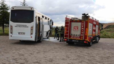 Nevşehir’de 2000 Evler Mahallesi’nde meydana gelen olayda, park halindeki halk
