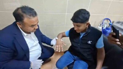 Akçakale ilçesinde bir vatandaşın parmağına sıkışan yüzüğü çıkaramayınca, itfaiye amiri