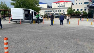 Denizli’de Pamukkale Üniversitesi Hastanesi bahçesinde unutulan bir çanta, bomba şüphesiyle