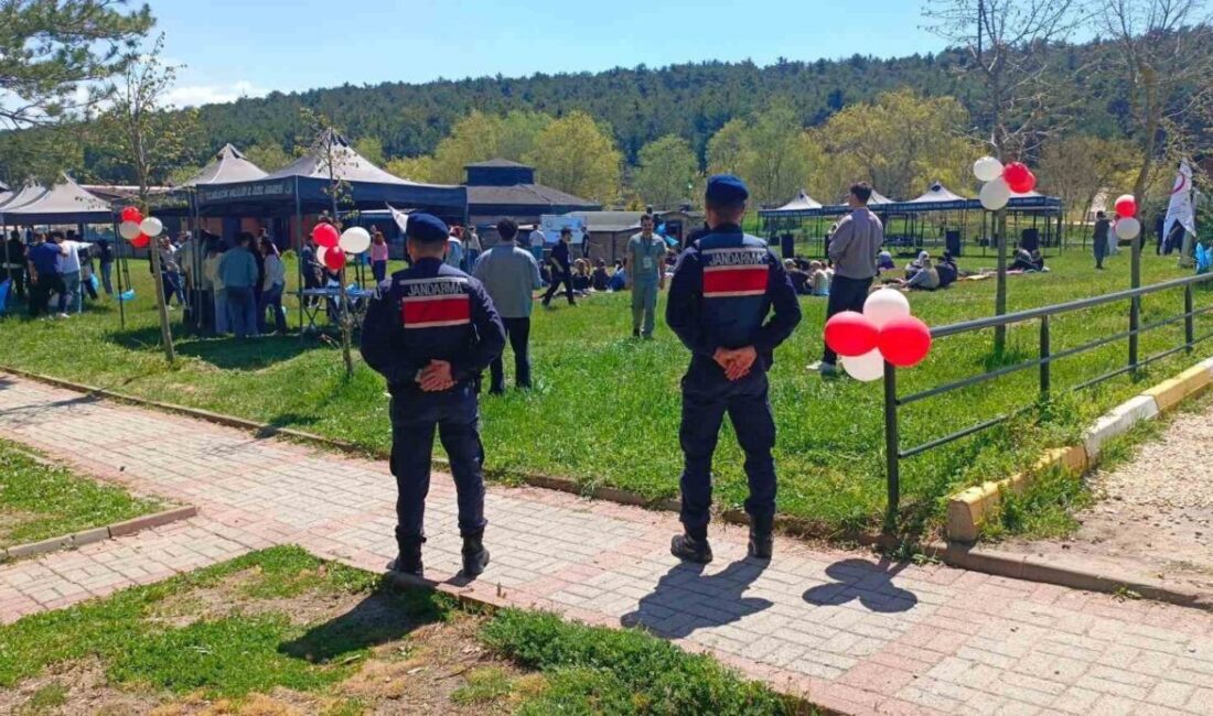 Bilecik Pelitözü Gölpark’ta düzenlenen bir etkinlikte yüksek düzeyde güvenlik önlemleri