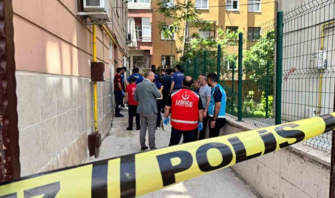 Siirt’te bayram öncesi evini temizlemeye çalışırken bir apartmanın beşinci katından