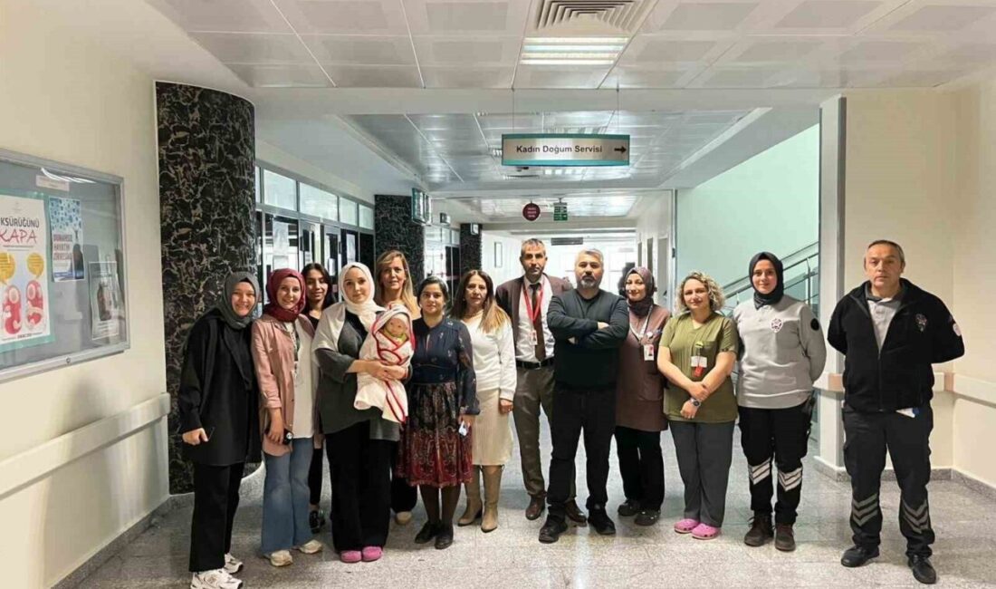 Polatlı Duatepe Devlet Hastanesi’nde “Pembe Kod” uygulaması gerçekleştirildi. Sahnede hastane
