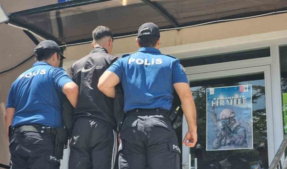 Afyonkarahisar’da, yaşlı bir adamın 3 kız çocuğu arasındaki kavgayı ayırmaya
