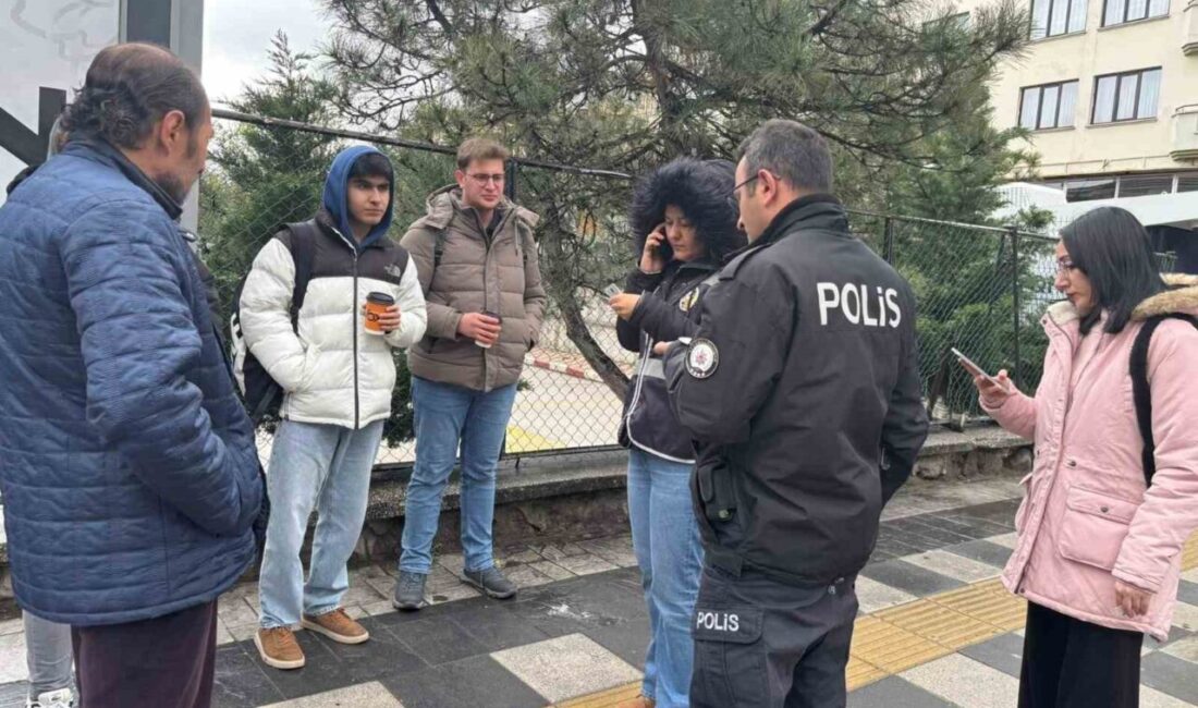 Afyonkarahisar’da, çocukların suça sürüklenmesini önlemek amacıyla öğrencilerin sıkça bulunduğu bölgelerde