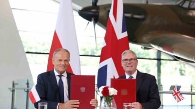Polonya Başbakanı Donald Tusk ve İngiltere Başbakanı Keir Starmer, savunma
