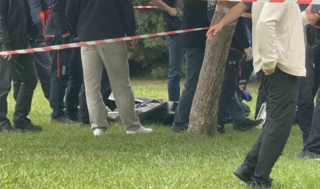 Eskişehir’de, Porsuk Çayı’nda park işçileri tarafından fark edilen bir erkek