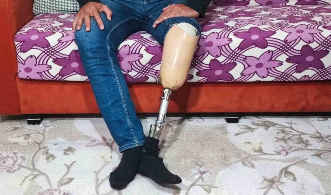 Adana’nın bir hastanesinde temizlik görevlisi olarak çalışan, yıllar önce bir