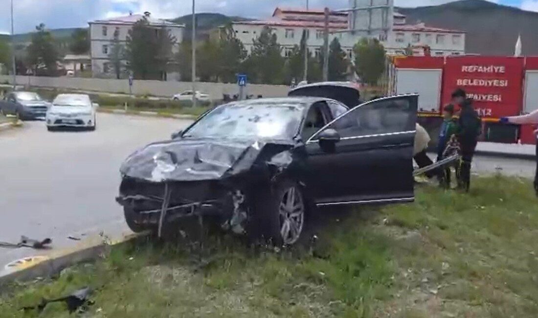 Erzincan’ın Refahiye ilçesinde meydana gelen trafik kazasında 6 kişi yaralandı.